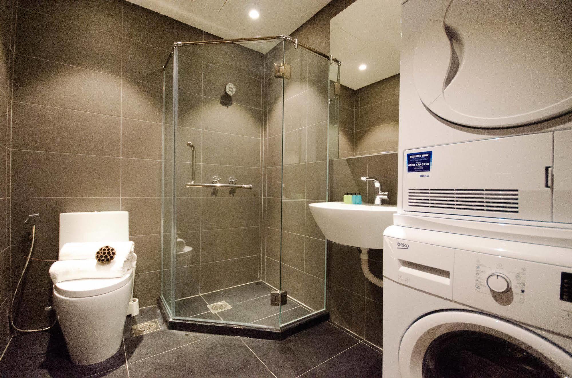 Crown Regency Serviced Suites Kuala Lumpur Exterior foto