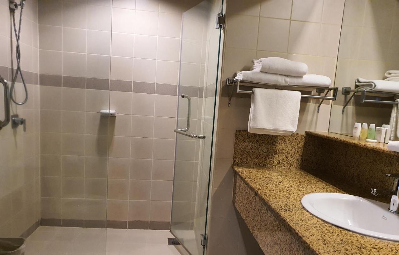 Crown Regency Serviced Suites Kuala Lumpur Exterior foto